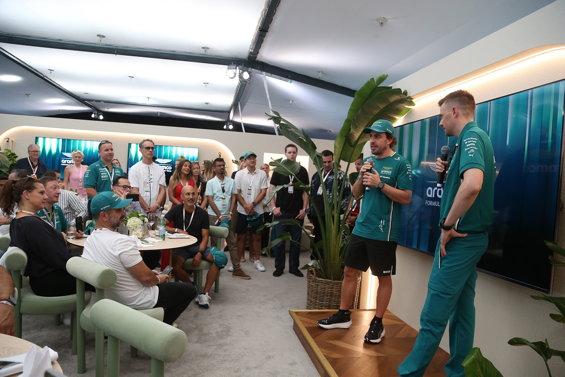 F1 Public Partnership 01